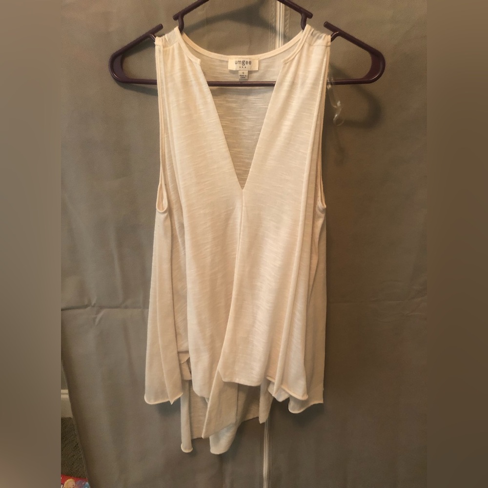 Umgee cream top, size small